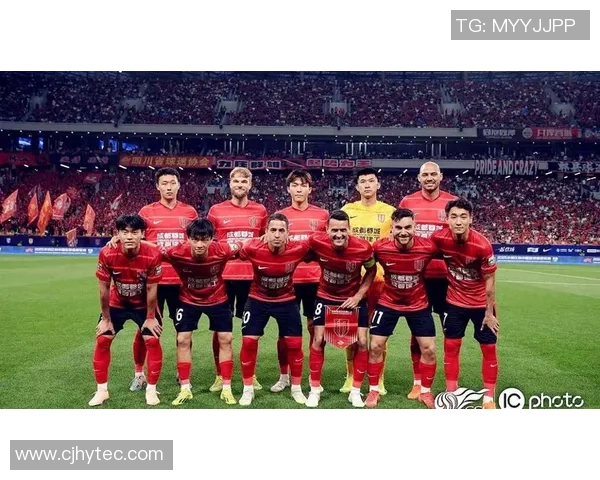 成都足球队在亚运会中的灵活性表现引发热议与期待