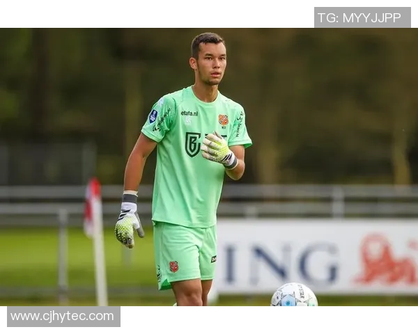 足球明星文化水平探讨与社会影响分析是否普遍偏低 足球明星文化水平探讨与社会影响分析是否普遍偏低